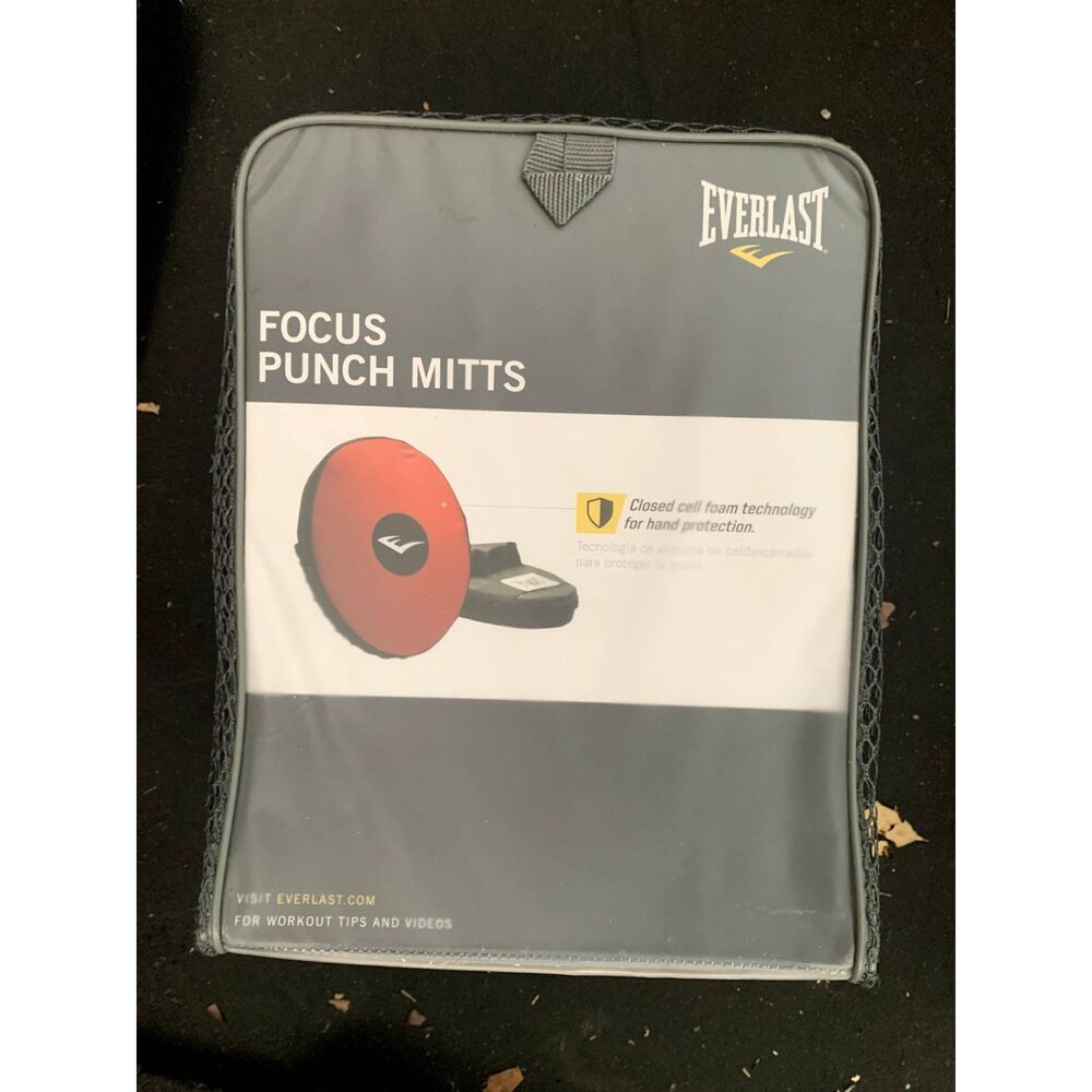 NEW Everlast Focus Punch Mitts Red